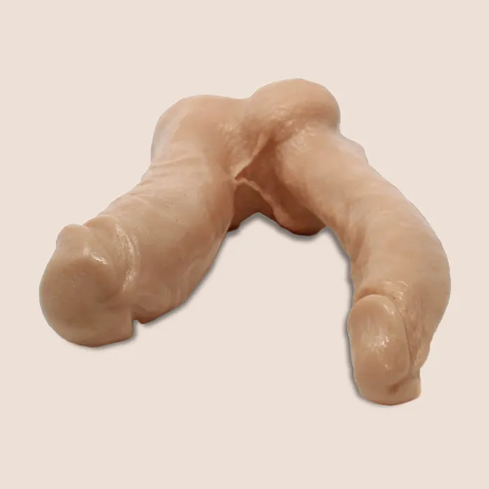Dildos Doc Johnson Enterprises Doc Johnson VacULock Double Penetrator 6 Inch Strap On Dildo